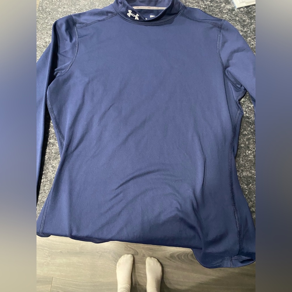 under armour under shirt Size Large youth